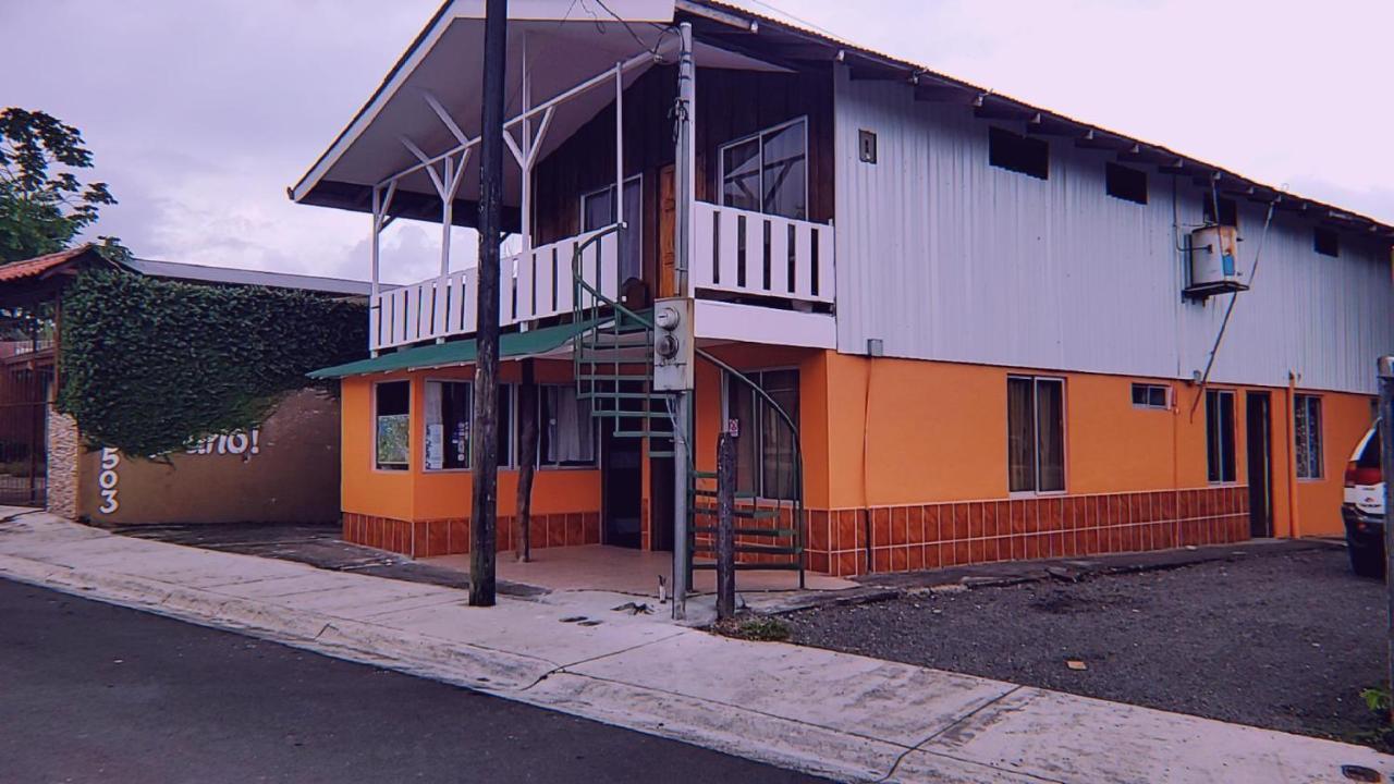 Alpha Arenal Hostel La Fortuna Exterior photo